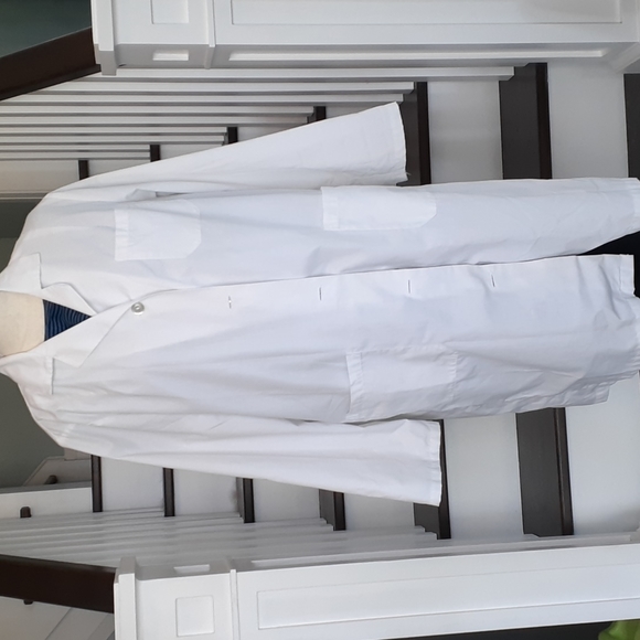 Demented Dentist Halloween costume - lab coat, teeth, blood 🍎 - Picture 2 of 4